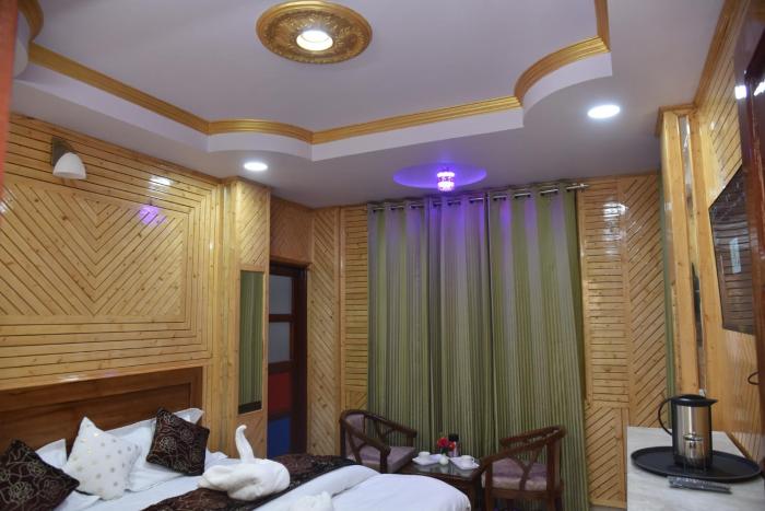 sarahan holiday inn