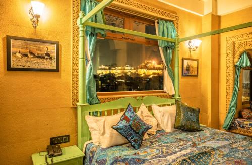 Tripli Hotels Prithvi Haveli,,3 star