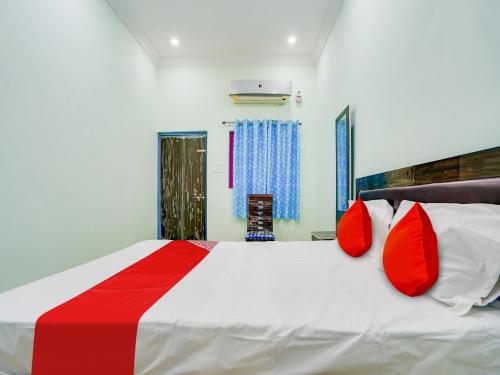 Hotel O Kanha,,4 star