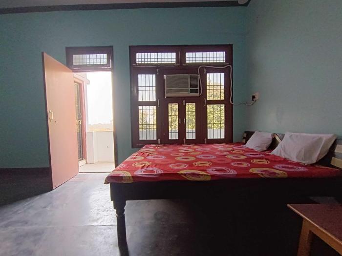 hotel o home madhav homestay