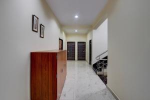 super hotel o samne ghat