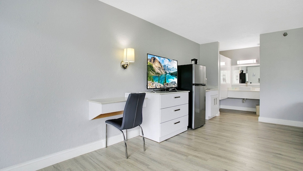 home 1 suites extended stay kissimmee