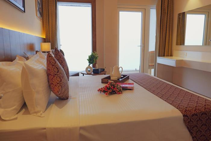the novello by hotel evergreen