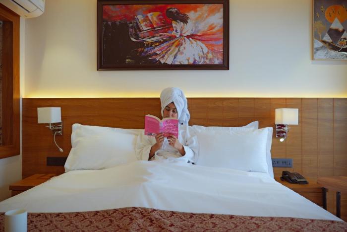 the novello by hotel evergreen