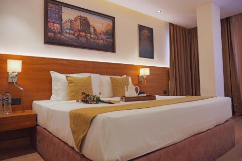 the novello by hotel evergreen