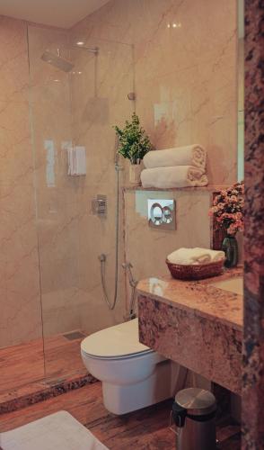 the novello by hotel evergreen