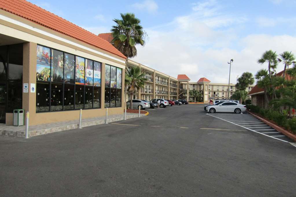 quality inn and suites kissimmee by the lake