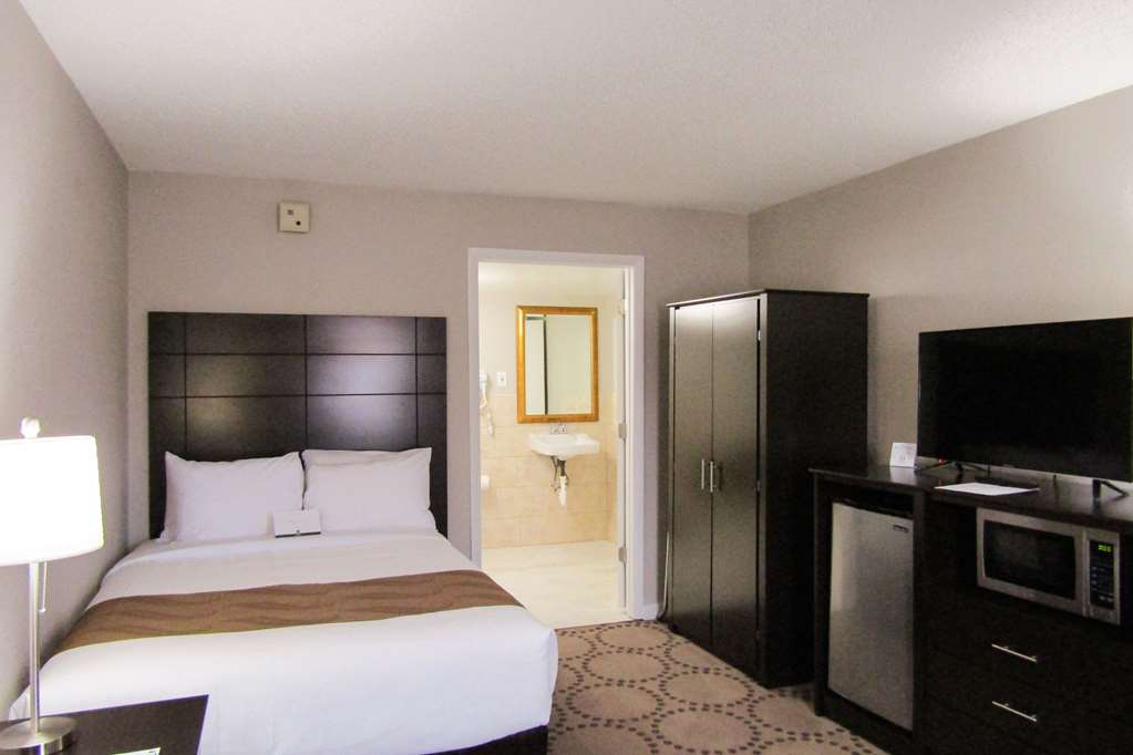 quality inn and suites kissimmee by the lake