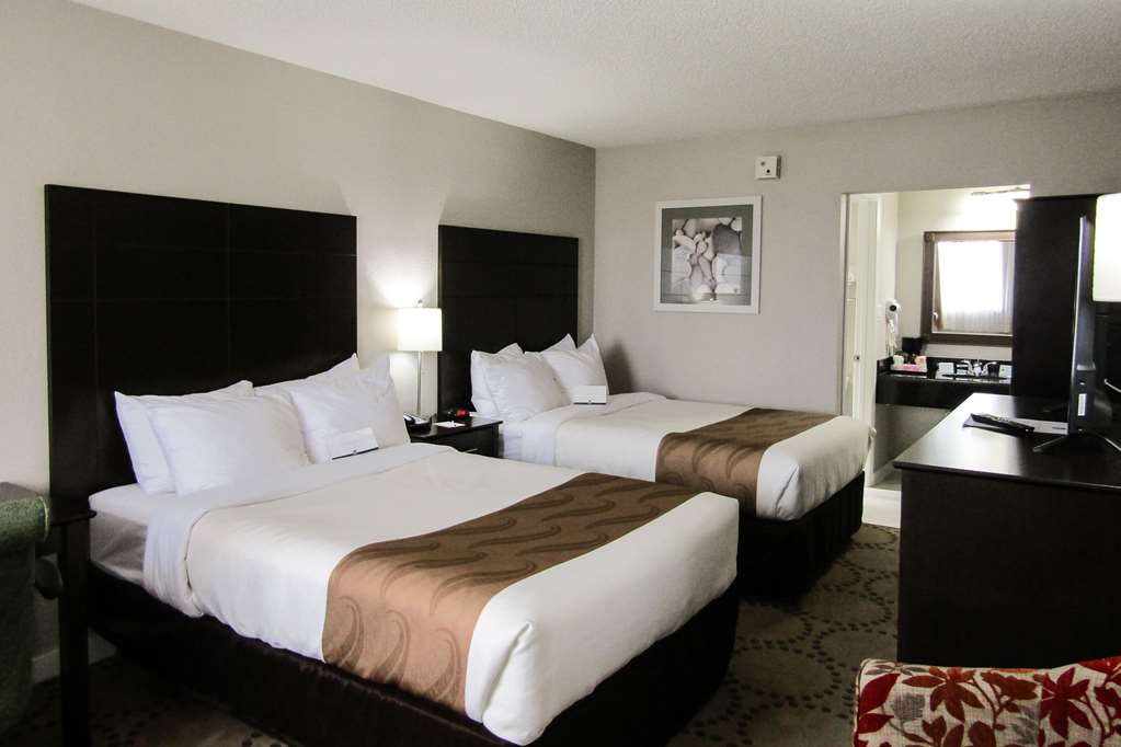 quality inn and suites kissimmee by the lake