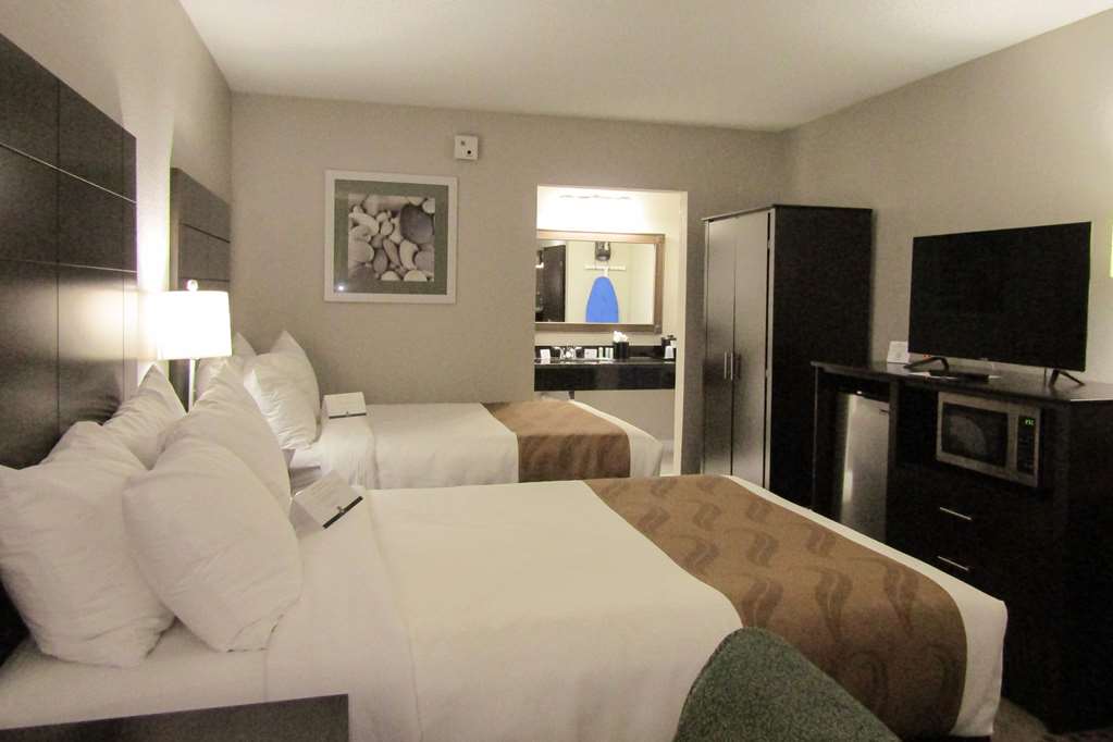 quality inn and suites kissimmee by the lake