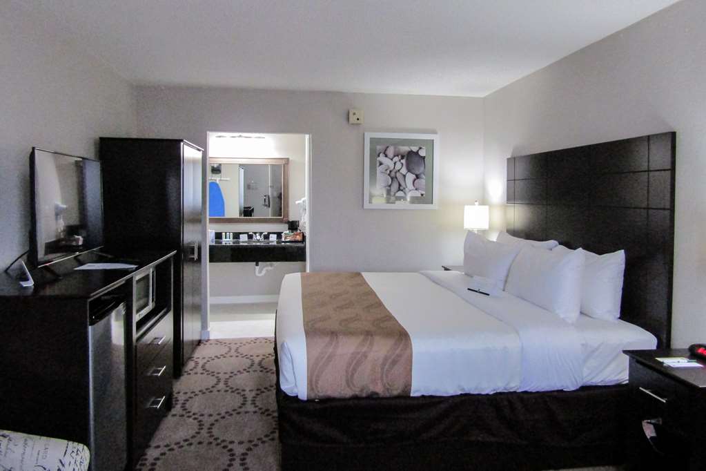 quality inn and suites kissimmee by the lake