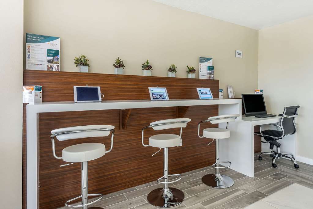 quality inn and suites kissimmee by the lake