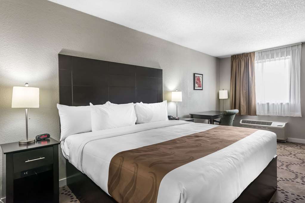 quality inn and suites kissimmee by the lake