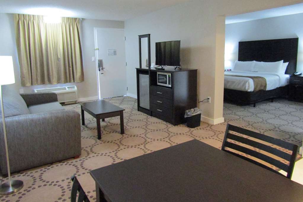 quality inn and suites kissimmee by the lake