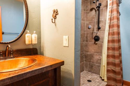 mount lemmon lodge