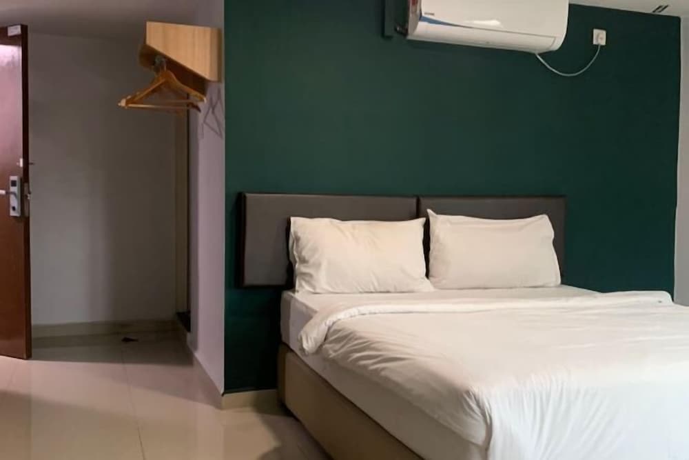room v jalan megat managed by secom