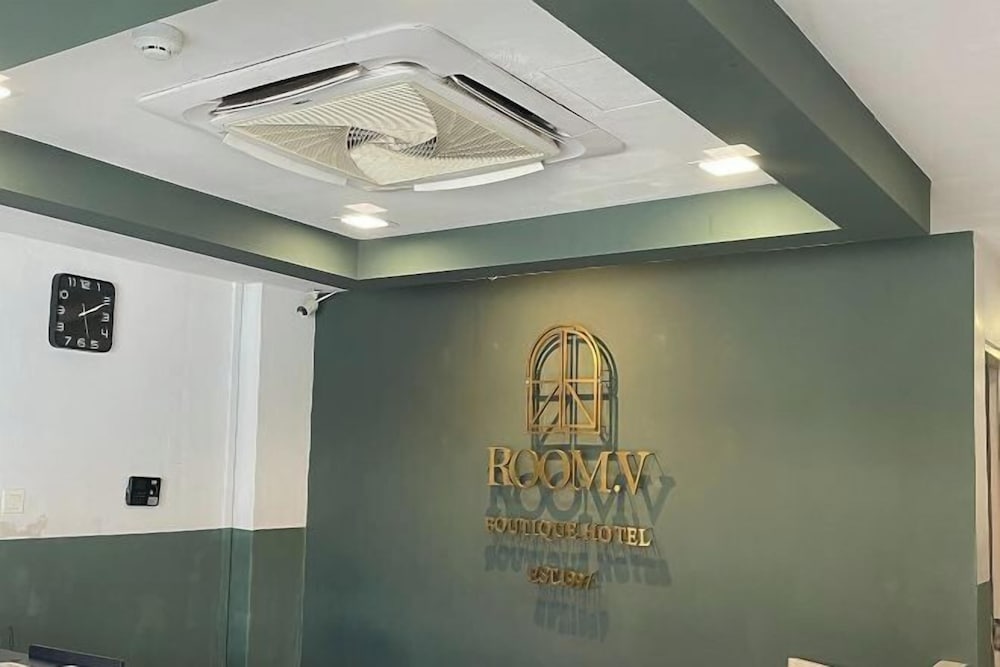room v jalan megat managed by secom