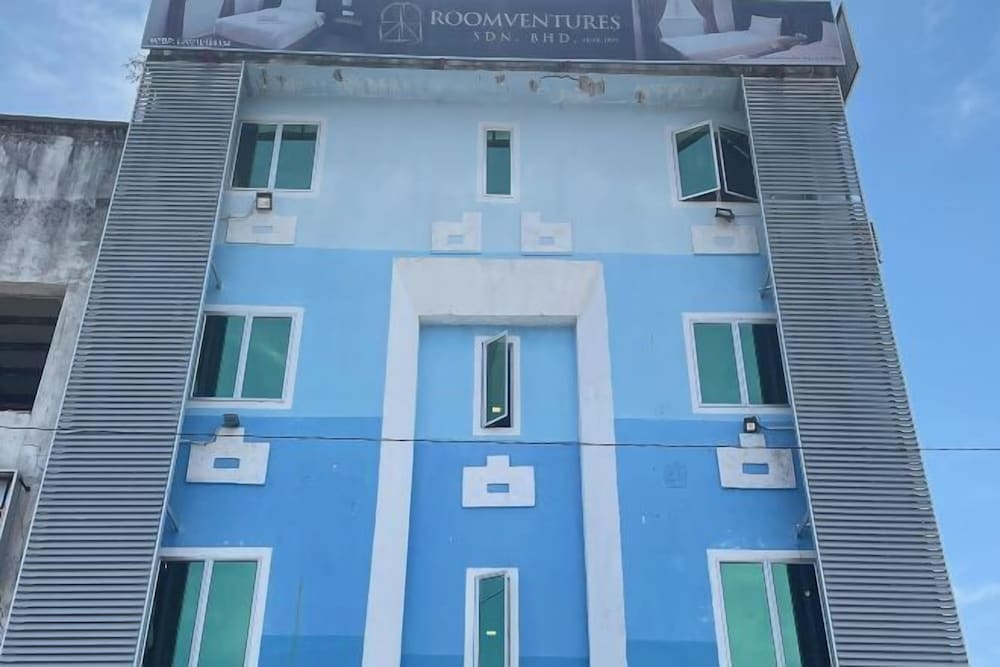 room v jalan megat managed by secom