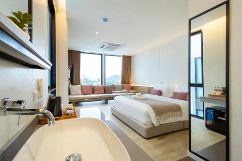 good nakhonsawan hotel