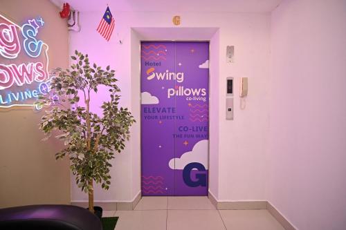 Swing & Pillows @ Kl Sri Petaling,,2 star