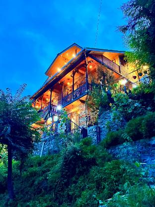 rustic roots home stay