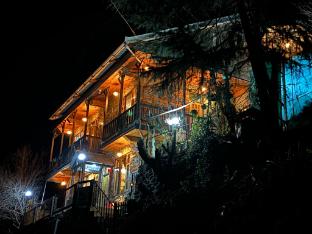 rustic roots home stay