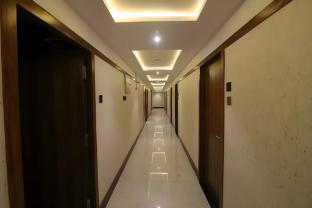 hotel black and white