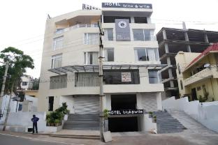 hotel black and white