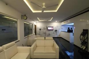 hotel black and white