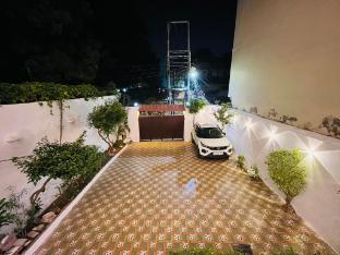 Krishna Villa,,4 star