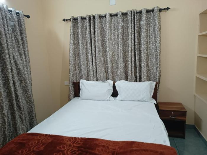 souparnika lakeview homestay