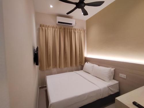 eighteen guesthouse