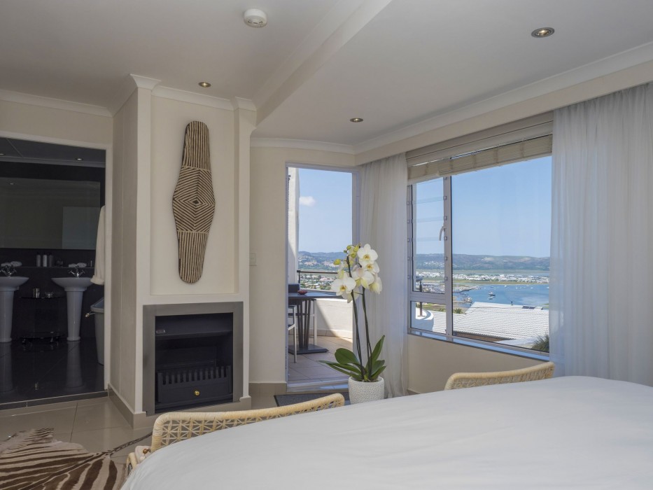 Villa Afrikana Guest Suites,Garden Route>>Cape Town,5 star