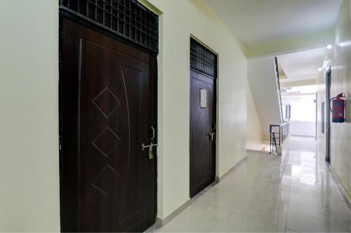 hotel o 821203 hotel maujis inn