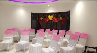 hotel o 821203 hotel maujis inn