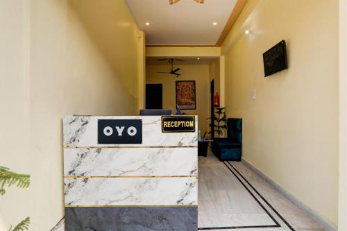 hotel o 821203 hotel maujis inn