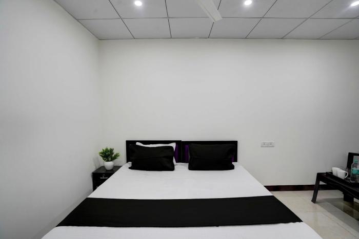 spot on hotel blu moon
