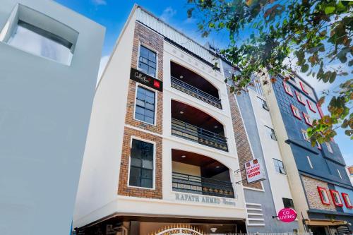 Super Collection O Sri Balaji Luxury Rooms,,4 star