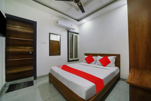 Hotel O Swastik,,4 star