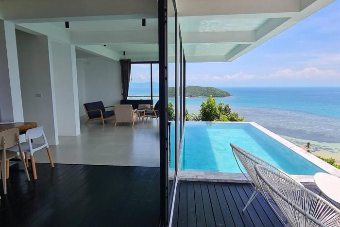 sis and sea villa