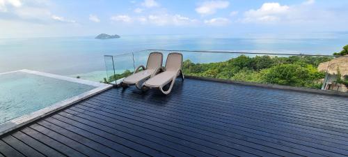 Sis And Sea Villa,,4 star