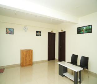 shree swarna comforts