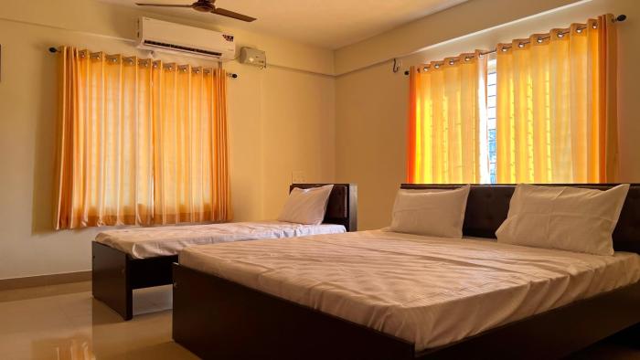 shree swarna comforts