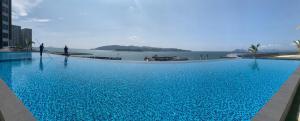 tf sunset ocean view homestay jesselton quay