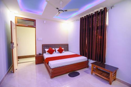 Asha Hotel,,2 star