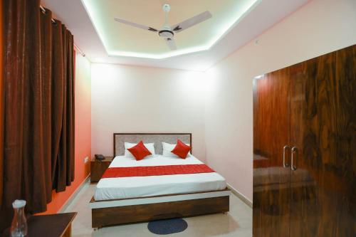 Asha Hotel,,2 star