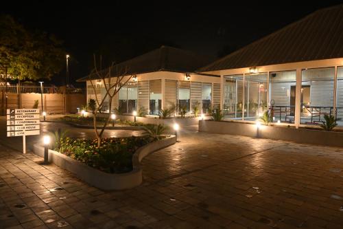 praveg tent city ayodhya saryu