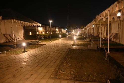 Praveg Tent City Ayodhya, Saryu,,4 star