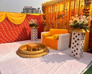 crown hotel agra near taj mahal