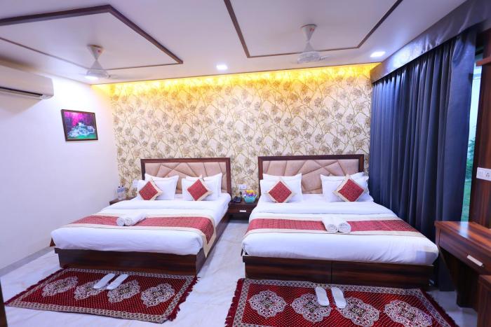 crown hotel agra near taj mahal